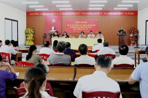 Tổ đại biểu số 3 HĐND phường Nùng Trí Cao tiếp xúc cử tri trước kỳ họp thường lệ giữa năm