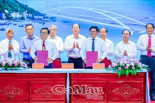 Cà Mau đặt mục tiêu trở thành cực tăng trưởng kinh tế biển phía Nam