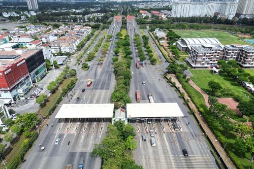 Cận cảnh đại lộ lớn nhất phía Nam TP.HCM dự kiến xây thêm đường trên cao