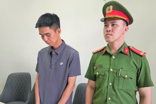Khởi tố kẻ mạo danh cán bộ làm thủ tục đất đai, chiếm đoạt hàng trăm triệu đồng