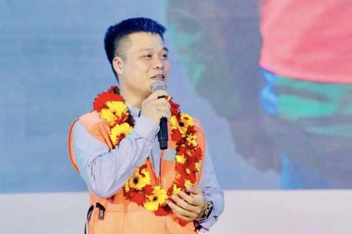 Phạm Quốc Việt - Từ nạn nhân bị bỏ mặc giữa đường đến người cứu hơn 10.000 sinh mạng