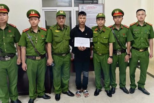 Hà Nội: Tóm gọn đối tượng liều lĩnh xông vào cướp tiệm vàng trên phố Vọng