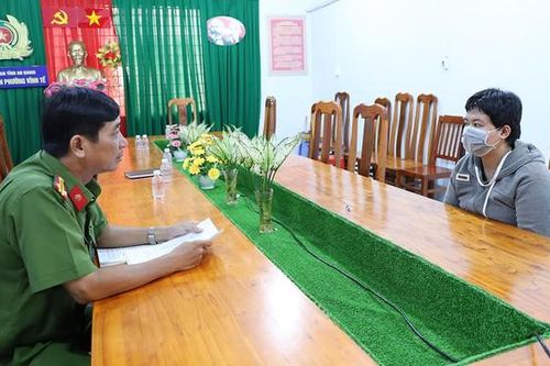 Hoang báo bị cướp để bán tài sản, lấy tiền tiêu xài