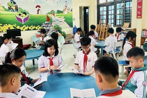 Tìm kiếm sân chơi cho trẻ mùa hè