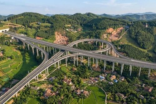 Động thổ Dự án thành phần 1 tuyến cao tốc Sơn La - Điện Biên - Cửa khẩu Tây Trang