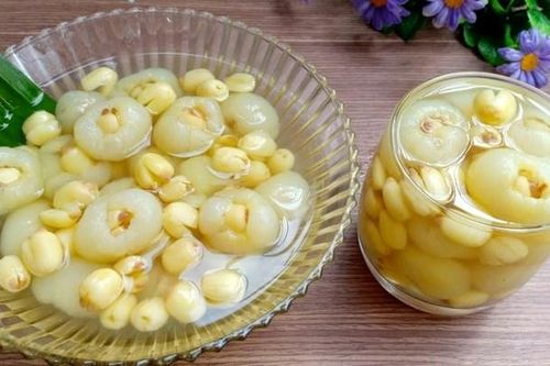 Không chỉ giúp ngủ ngon, hạt sen còn có 4 lợi ích tốt cho thận