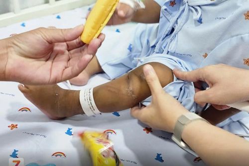 Báo động bạo lực gia đình, áp lực mùa thi qua số liệu từ Tổng đài 111