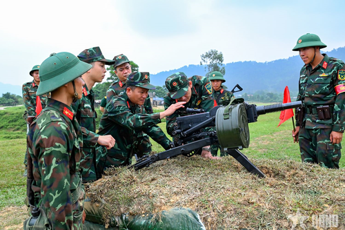 Quản lý, huấn luyện chiến sĩ GenZ - Bài 2: Phát huy sở trường, từng bước 'luyện quân'