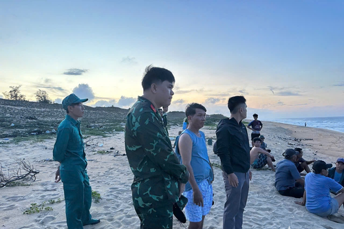 LLVT tỉnh Quảng Ngãi nỗ lực tìm kiếm em nhỏ mất tích trên biển