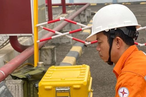 Thám tử kỹ thuật của ngành điện Thủ đô