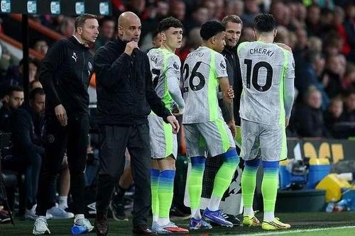 Man City dâng chức vô địch Ngoại hạng Anh cho Arsenal