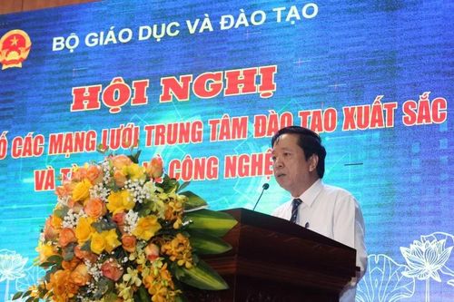Ông Nguyễn Văn Hùng được bổ nhiệm Hiệu trưởng Trường ĐH Giao thông vận tải
