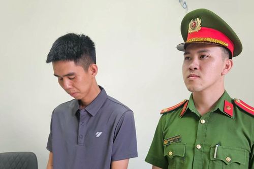 Mạo danh cán bộ sở để lừa đảo làm sổ đỏ, chiếm đoạt tài sản