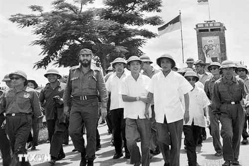 Phối hợp xuất bản tuyển tập tác phẩm của lãnh tụ cách mạng Cuba Fidel Castro Ruz