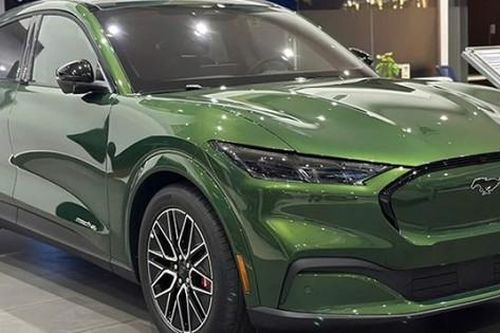 Giảm giá sâu gần 1 tỷ đồng liệu Ford Mustang Mach E có tạo nên doanh số tốt