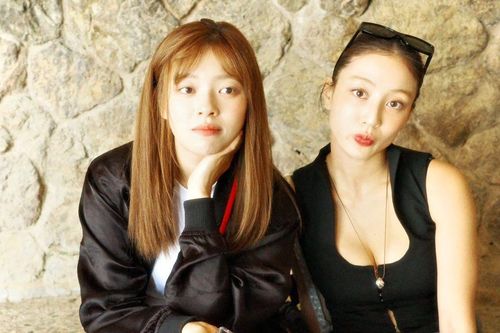 Jeongyeon (TWICE) nói về tình bạn không thay đổi với Jihyo