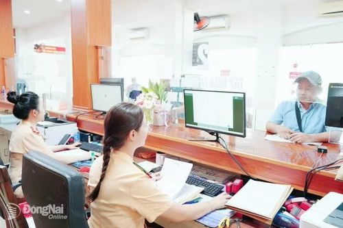 Nhiều loại giấy tờ quan trọng không cần đổi khi Ðồng Nai lên thành phố