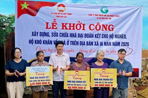 Khởi công xây dựng 3 căn nhà Đại đoàn kết cho hộ nghèo xã Ia Nan