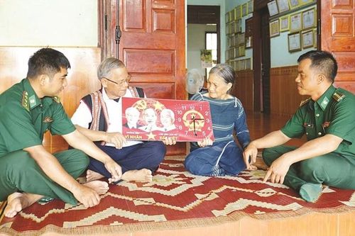Khắc ghi lời Bác dạy, đoàn kết để phát triển