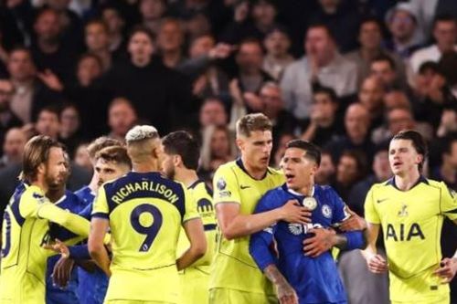 Chelsea thắng Tottenham 2-1: Enzo Fernandez tỏa sáng thắp hy vọng dự cúp châu Âu
