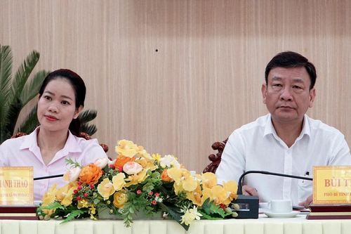 Phó Bí thư Tỉnh ủy Lâm Đồng Bùi Thắng tiếp xúc cử tri xã Đạ Tẻh 3