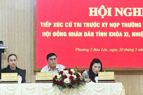 Cử tri Phường 2 Bảo Lộc kiến nghị ngăn chặn thông tin độc hại trên không gian mạng