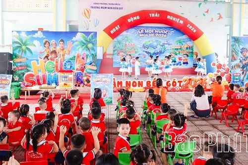 Trường Mầm non Bến Gót tổ chức chương trình 'Ngày hội nước - Mùa hè mát lành'