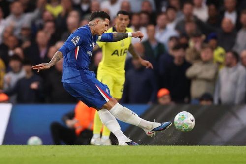 Enzo lập siêu phẩm, Chelsea hạ gục Tottenham ở derby London