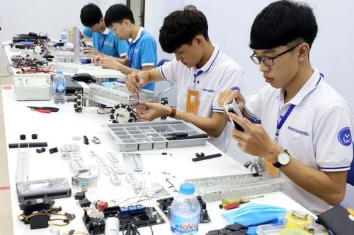Thị trường việc làm biến đổi mạnh, người lao động phải chủ động thích nghi
