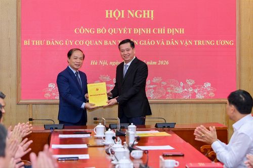 Đồng chí Phạm Tất Thắng giữ chức Bí thư Đảng ủy Cơ quan Ban Tuyên giáo và Dân vận Trung ương