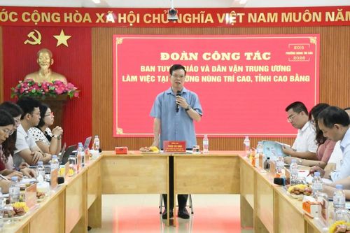 Đoàn khảo sát của Ban Tuyên giáo và Dân vận Trung ương làm việc tại phường Nùng Trí Cao