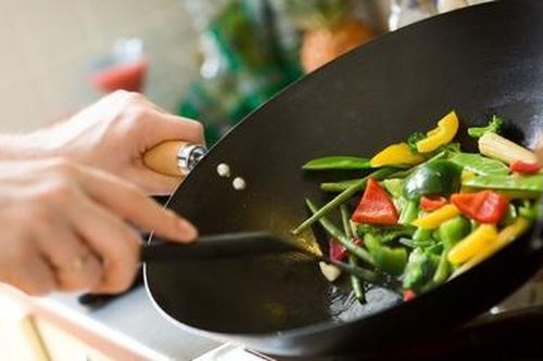 5 thói quen nấu rau khiến vitamin C 'bay sạch': Nhiều người làm mỗi ngày mà không hề biết
