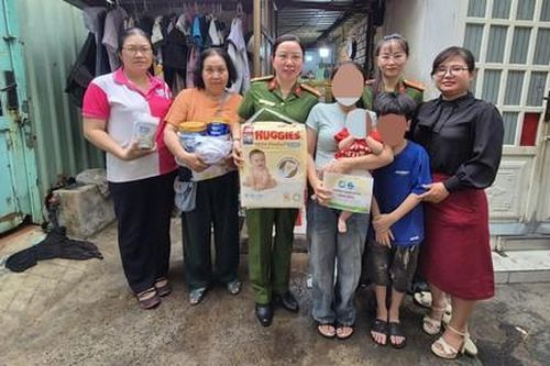 Công an TPHCM chung tay chăm lo những hoàn cảnh éo le