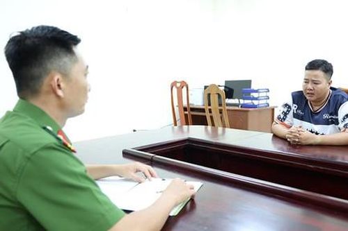 Tạm giữ đối tượng thuê xe ô tô rồi đem đi cầm cố lấy tiền trả nợ
