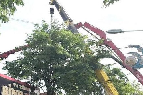 Gãy cần bơm bê-tông khiến 1 thợ xây tử vong, 2 người bị thương