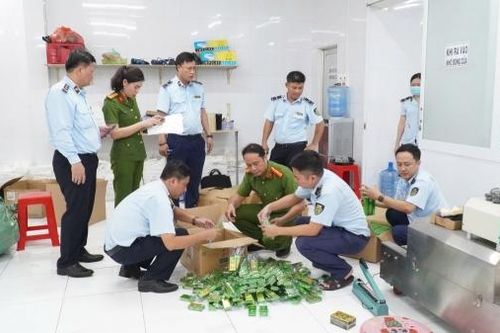 Tây Ninh triệt phá cơ sở sản xuất dầu gió giả quy mô lớn, thu giữ hơn 27.000 sản phẩm