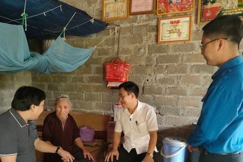 Xã Bất Bạt khảo sát nhà xuống cấp: An sinh từ những mái nhà