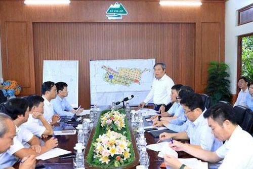 Chủ tịch UBND TP Vũ Đại Thắng yêu cầu đẩy nhanh tiến độ dự án Công viên nghĩa trang Yên Kỳ