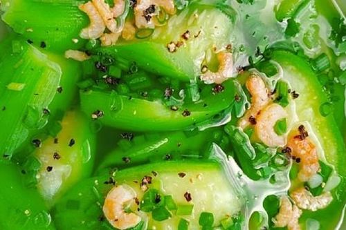 Canh mướp nấu tôm: Món ăn thanh nhiệt, bổ khí huyết ngày hè