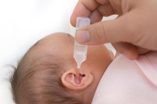Những lưu ý quan trọng khi dùng thuốc nhỏ mắt, mũi, tai
