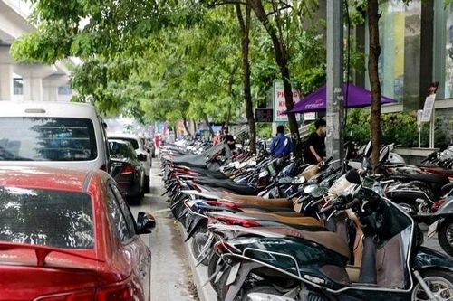 Hà Nội đề xuất mức phạt gấp đôi với hành vi lấn chiếm vỉa hè, lòng đường