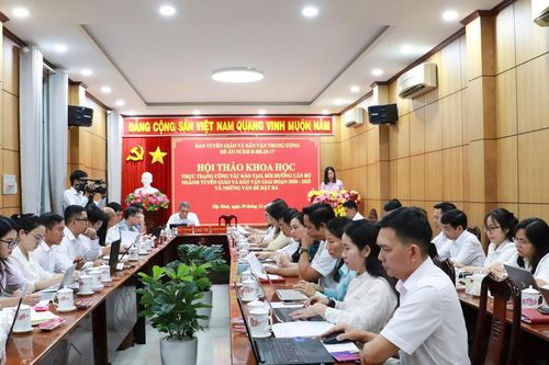 Nâng cao chất lượng đội ngũ cán bộ Tuyên giáo, Dân vận trong giai đoạn mới