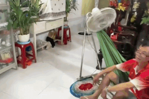 Căn nhà miền Tây dài cả trăm mét, 'đi mỏi chân chưa thấy điểm cuối'