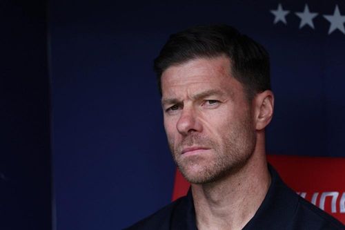 Alonso vẫn chưa 'yên thân' với Real