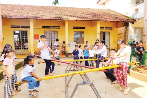 Hoàn thiện hạ tầng giáo dục vùng biên giới