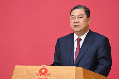 Đảng ủy Chính phủ trao tặng Huy hiệu 35 năm tuổi Đảng