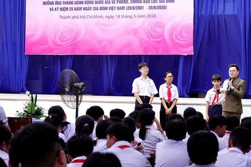 Kịch học đường chạm đến cảm xúc học sinh