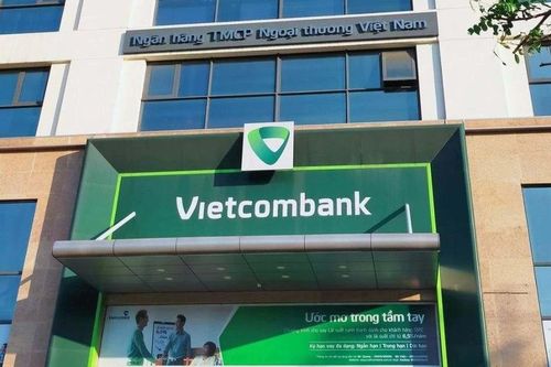 [SPOTLIGHT] Thanh tra cảnh báo đòn bẩy tài chính, rủi ro dòng tiền tại Vietcombank Hội An