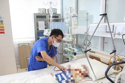 Tình trạng sức khỏe bé gái bị vùi lấp trong vụ sạt lở ở Phú Thọ