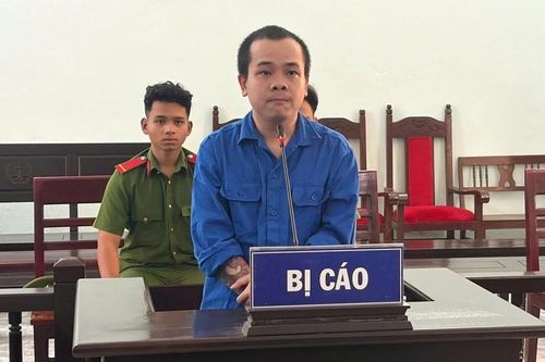 Cưỡng đoạt dây chuyền vàng, nam thanh niên lĩnh 42 tháng tù